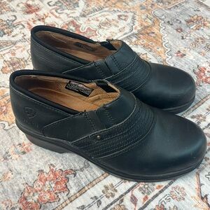 LIKE NEW! Ariat Women’s Steel Toe Black Leather Clogs Shoes
